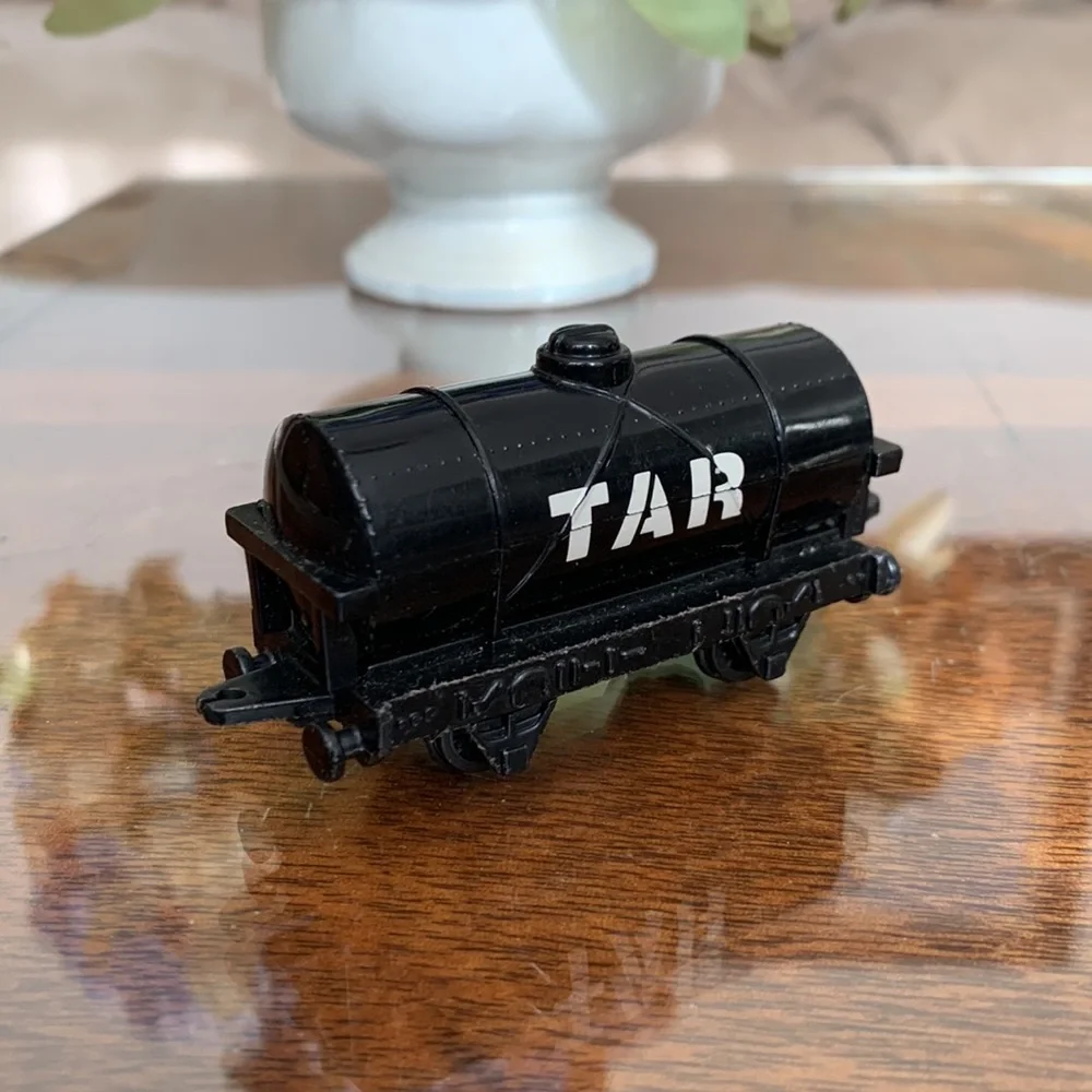 Tar Thomas The Tank Engine & Friends 1993 Britt Alcroft Limited Train Toy Ertl